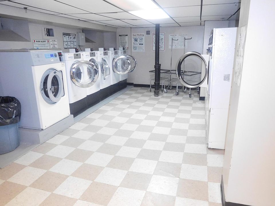 2nd image of 14125 Northern Blvd #3FL