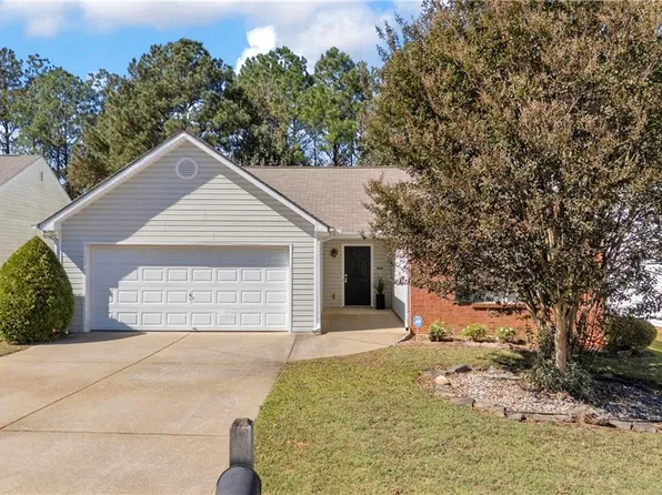 1040 Meadow Walk Ave, Lawrenceville, GA 30044