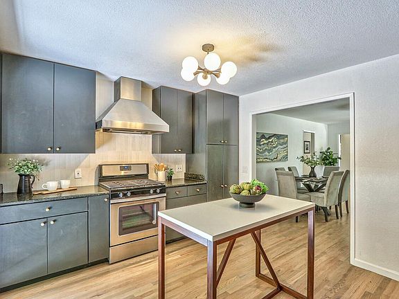 5th image of 206 Weible Dr