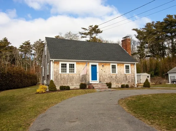 5 Harbor Rd, Mattapoisett, MA 02739