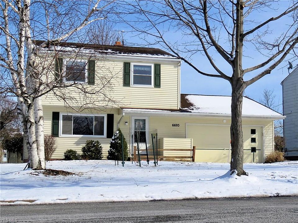 1st image of 6693 Tamarind Dr