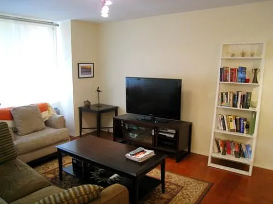 Sold by Nest Seekers International | media 18