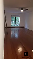 Rented by R New York