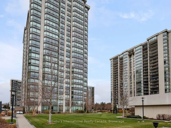 2180 Marine Dr #1107, Oakville, ON L6L 5V2