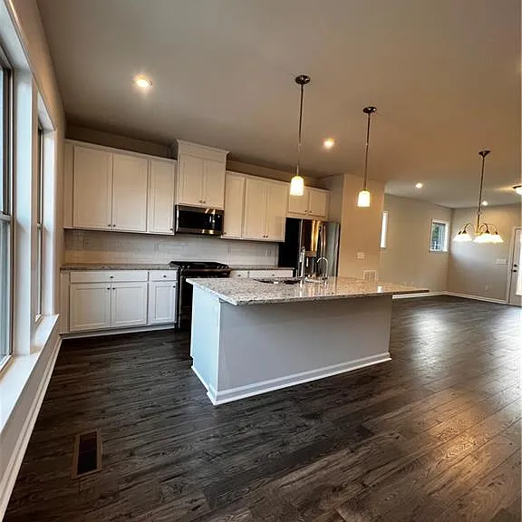 3597 Hidden Valley Cir — Photo 10