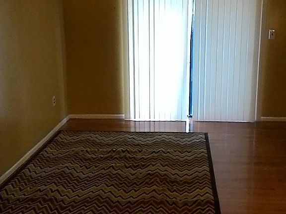 Large Living Room New Blinds!