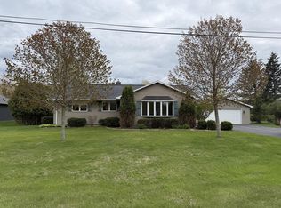 2417 Elm Rd, Manitowoc, WI 54220