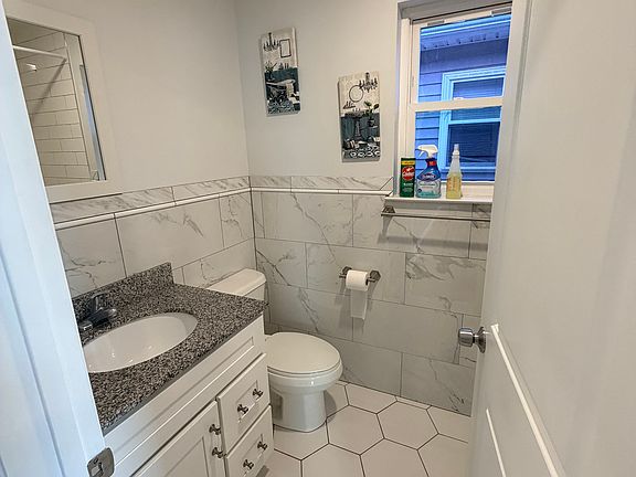 5th image of 209 Butler St Floor 2
