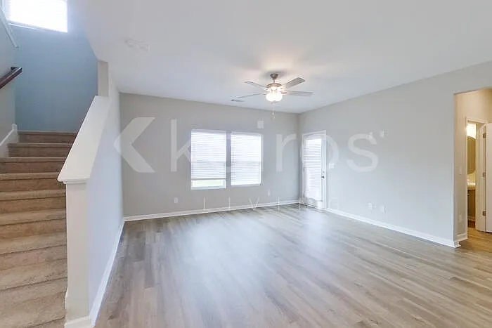 7321 Foggy River Dr — Photo 8