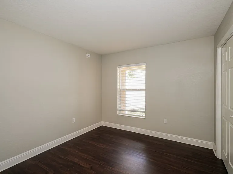 5062 Belmont Park Ln — Photo 13