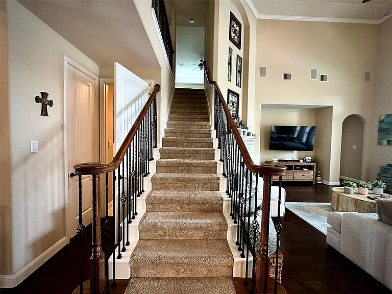 10314 Hatcher Dr — Photo 8
