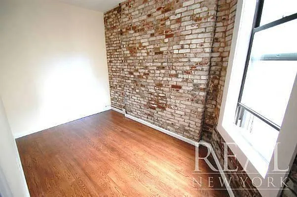 Rented by REAL New York | media 30