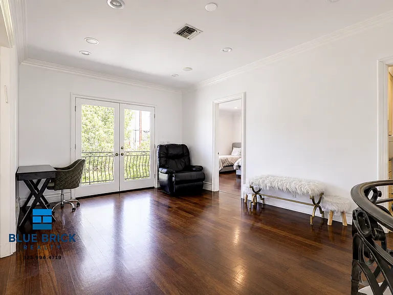5230 Teesdale Ave — Photo 14