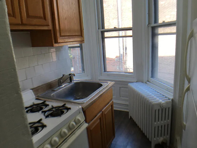 403 S 40th St #2R — Photo 4