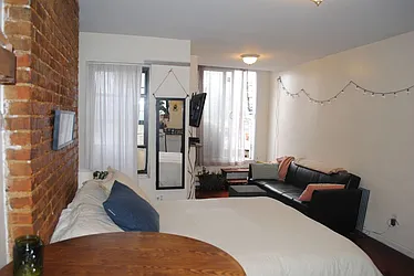 Rented by Urban Ambiance