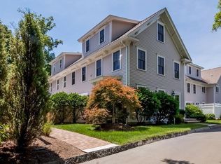 18 Summer St APT 5, Andover, MA 01810