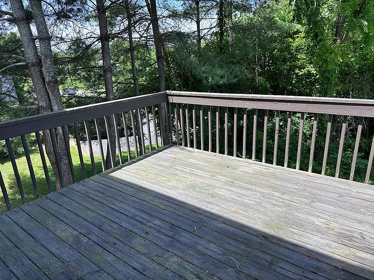 118 Glenstone Ct — Photo 8