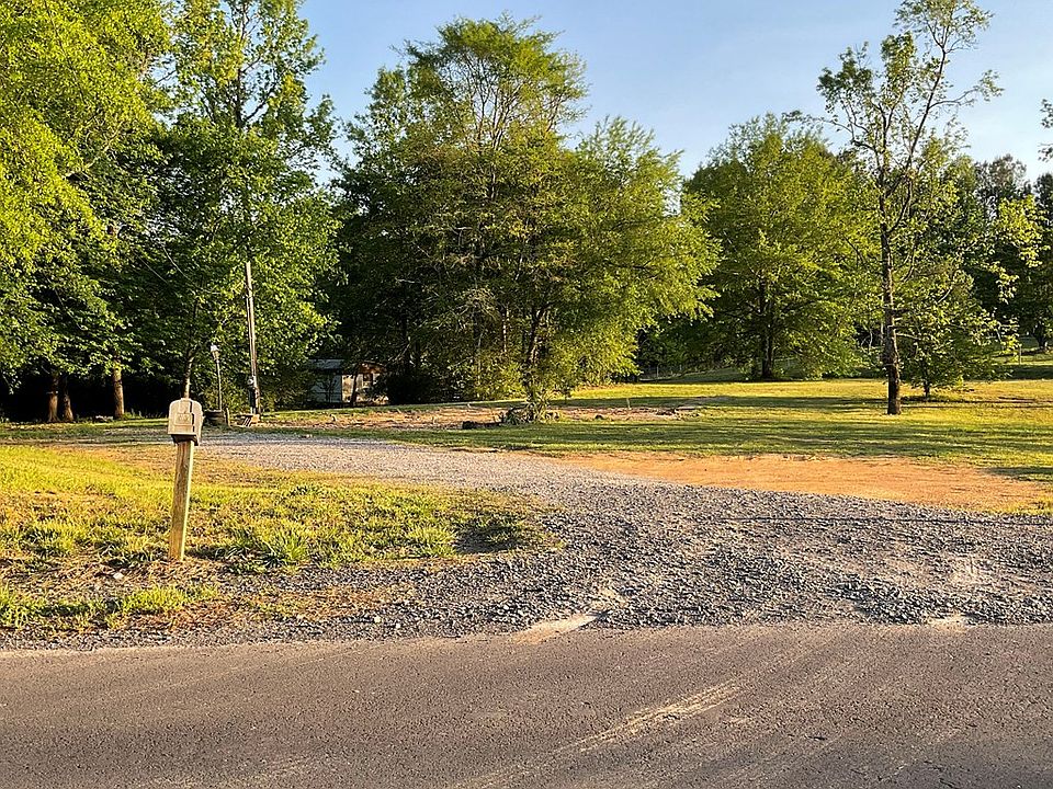 554 N Holly Dr, Chatsworth, GA 30705 MLS 122695 Zillow