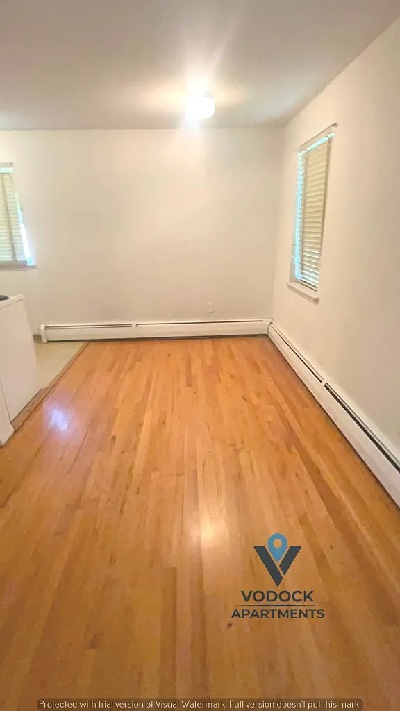 18 Vernon #B5 — Photo 3
