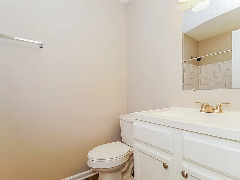 6725 Barrington Dr — Photo 13