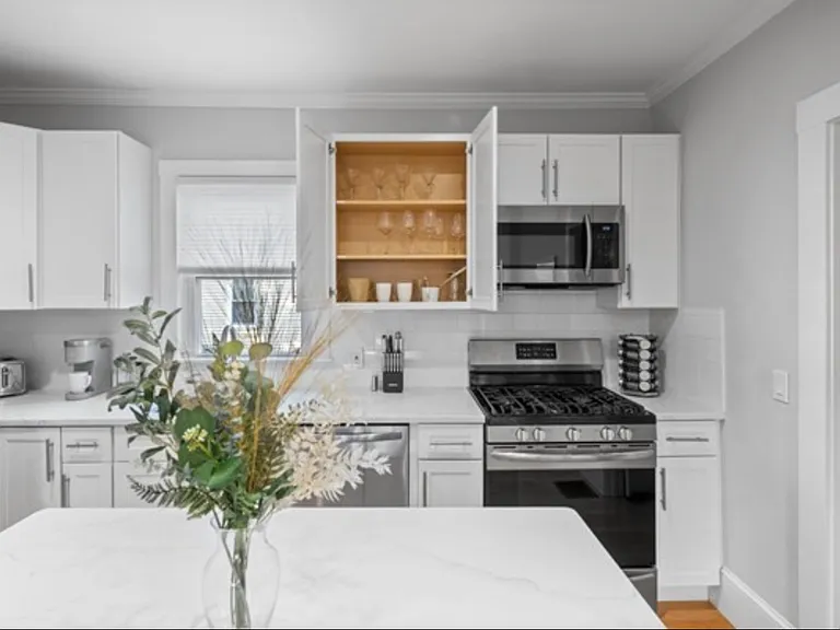 14 Everett St #2 — Photo 12