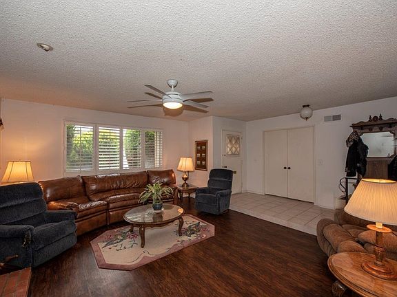 4th image of 1321 Portola Ave