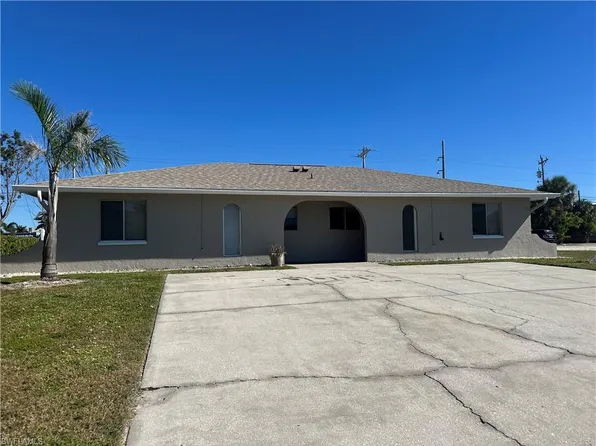 2105 SE 15th Pl, Cape Coral, FL 33990