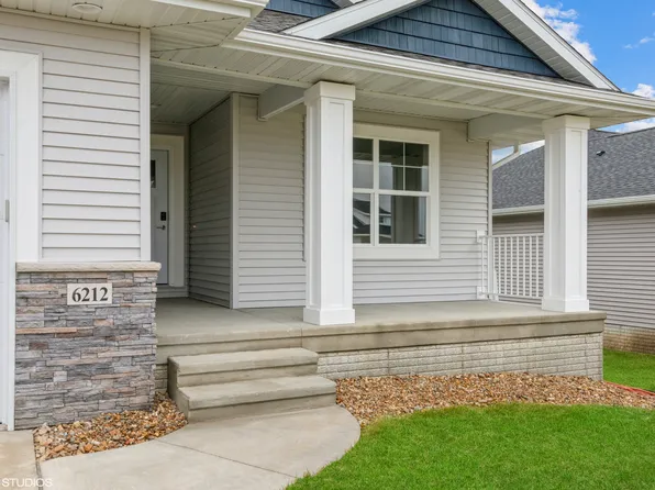 4-Stall Atrium Plan, Rookwood Estates