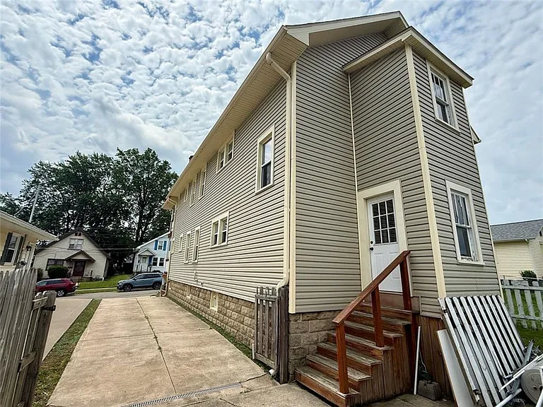 1328-30 Patterson Ave — Photo 24