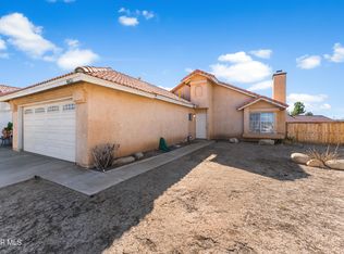 4821 Essex Dr, Palmdale, CA 93552