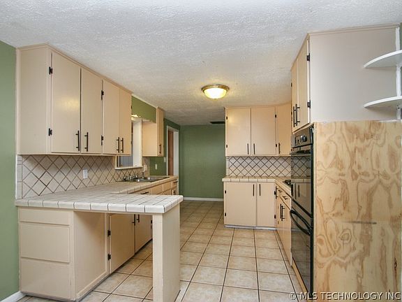 5th image of 5903 S 33rd West Ave