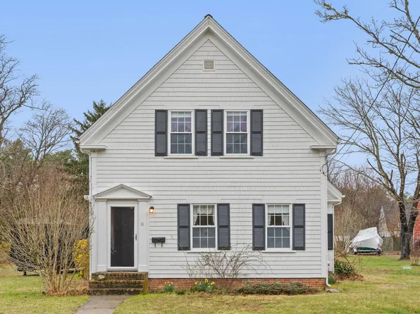 11 Maple Avenue, Kingston, MA 02364