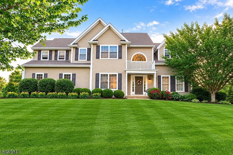 1st image of 4 Augusta Ct