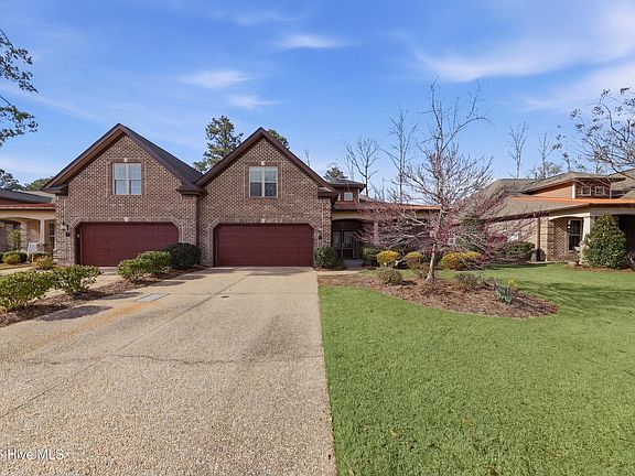 2nd image of 653 Jenoa Loop