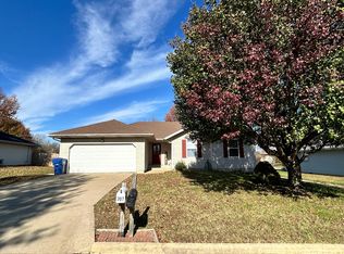 304 Jennifer Ln, Rogersville, MO 65742