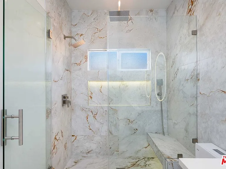 1450 S Holt Ave — Photo 13