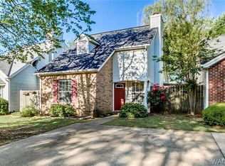 2818 Swallow Ln, Northport, AL 35476