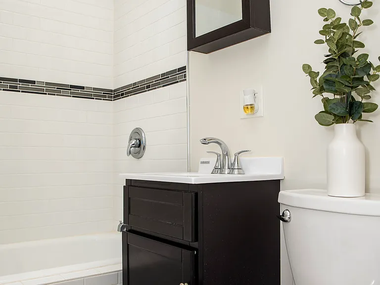 1415 W Hutchinson St #3 — Photo 14