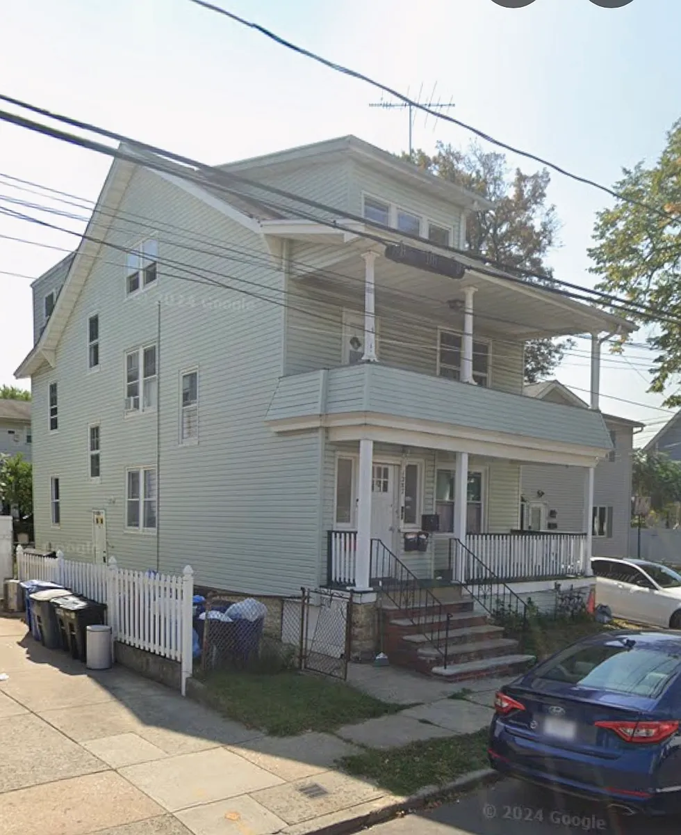 Building Photo - 1287 Myrtle St #2