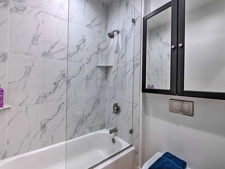 2324 S Green St #U3 — Photo 22
