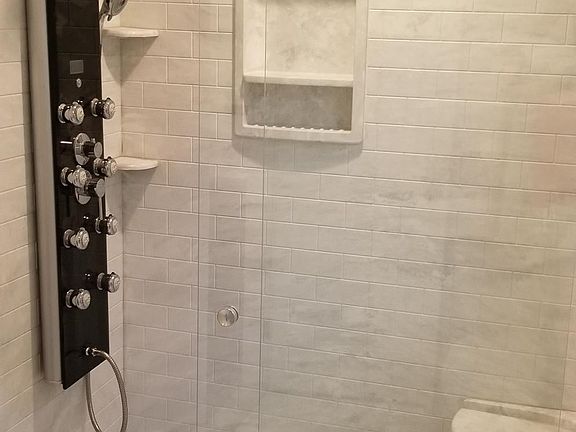 5th image of 11 Island Ln