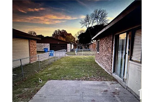 Building Photo - 9102 Willowbrook Dr #HOUSE