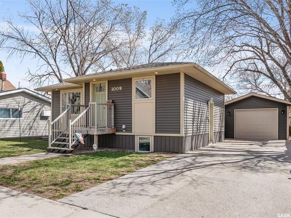 1009 6th AVENUE NW, Moose Jaw, SK S6H 4A5