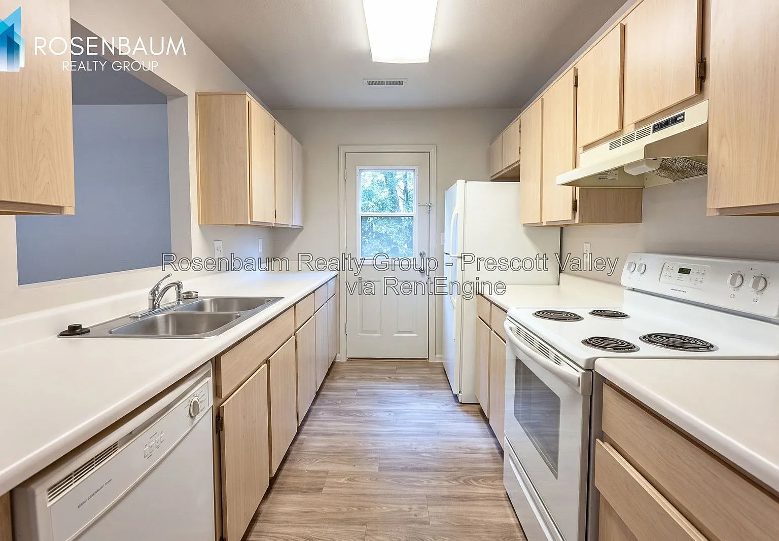 2 bed, 2.0 bath, 936 sqft, $1,425 — Photo 3