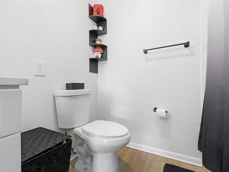 250 Homewood Ave #11A — Photo 16
