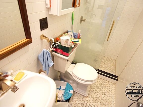 5th image of 390 5th Ave APT 4F