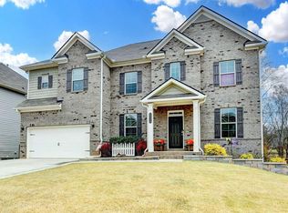 5525 Mirror Lake Dr, Cumming, GA