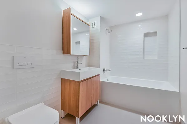 Rented by Nooklyn NYC LLC | media 32