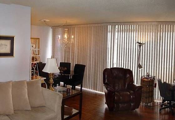 1st image of 700 E 9th St APT 9-B