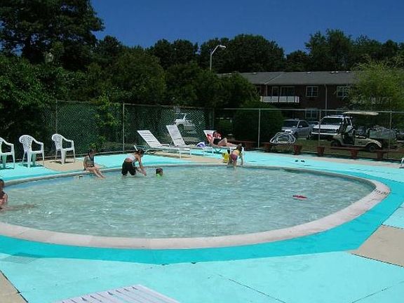 5th image of 6 Glen Hollow Dr APT A13